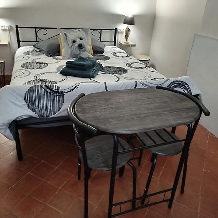 Chambre D'Hotes De Lamy 1 Pierrerue  Kültér fotó