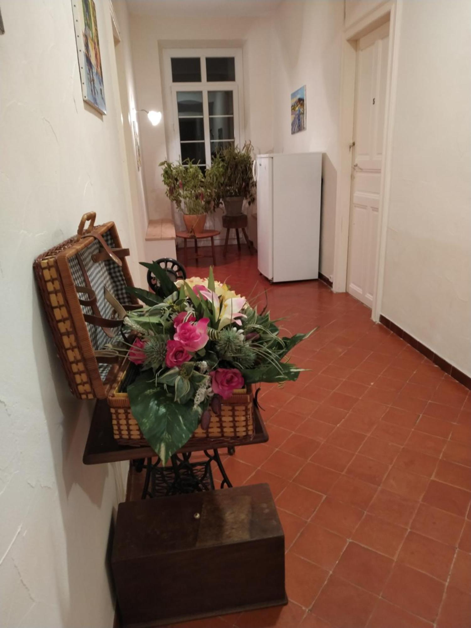 Chambre D'Hotes De Lamy 1 Pierrerue  Kültér fotó